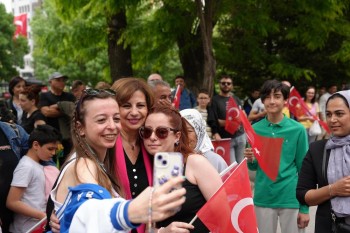MAY 19 BROUGHT JOY TO STREETS 